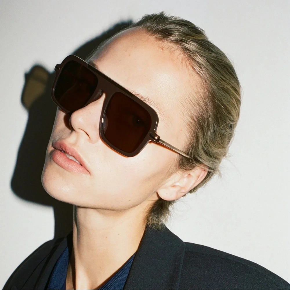 PAST MIDNIGHT The Retro Brown SUNGLASSES BRAND NEW - Picture 2 of 8
